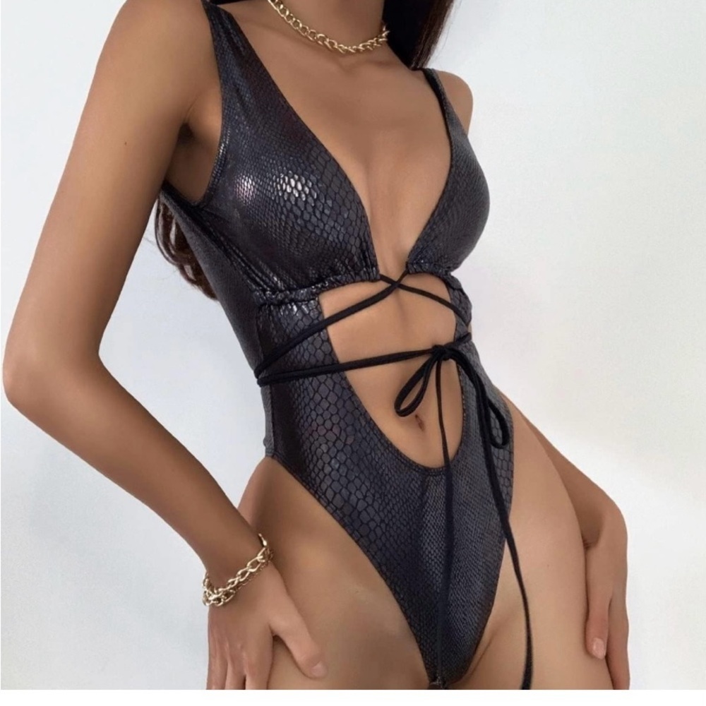 NWOT Metallic Black Snakeskin Cutout Swimsuit